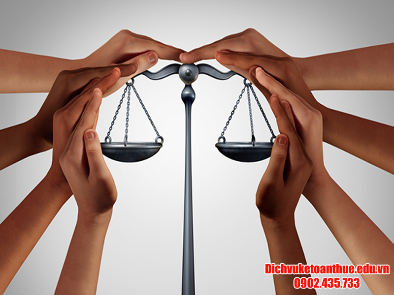 tu cach phap nhan la gi